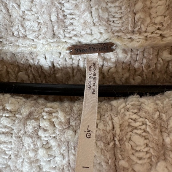 Free People Little White Lies Sweater Vest Oatmeal Large - Picture 5 of 7